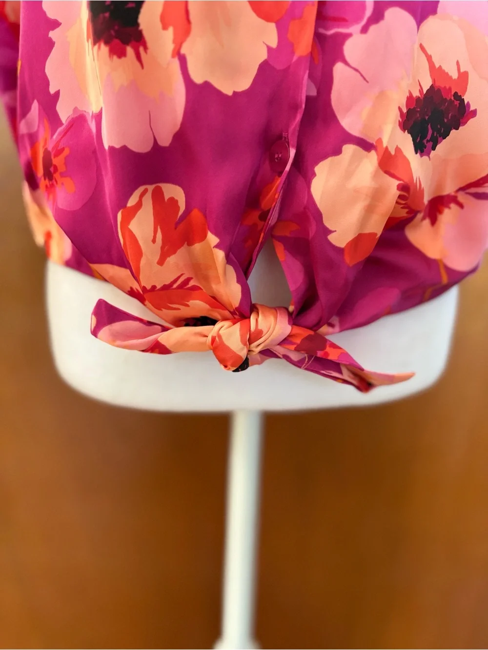 New Medium DR2 Orange Pink Floral Satin Tie Front Top